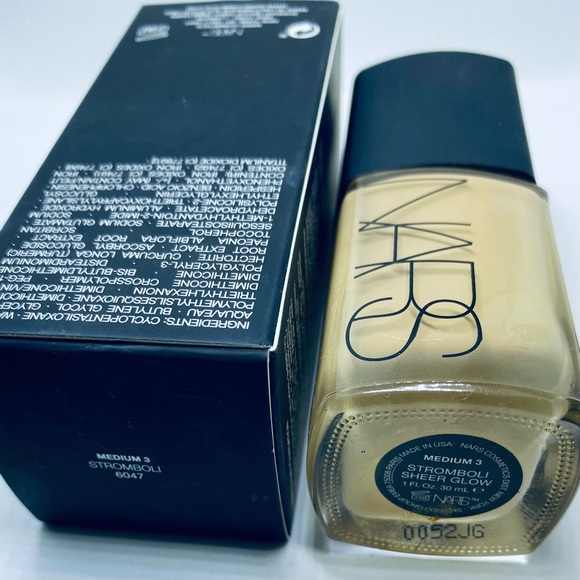 NARS Foundation w/ Receipt - Picture 1 of 5